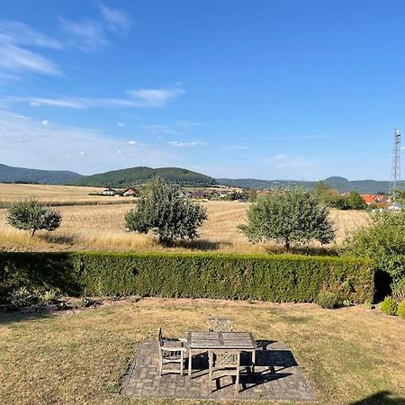 Ferienwohnung Leuchtbergblick Mit Terrasse Und Pkw Stellplatz اسشوغه المظهر الخارجي الصورة